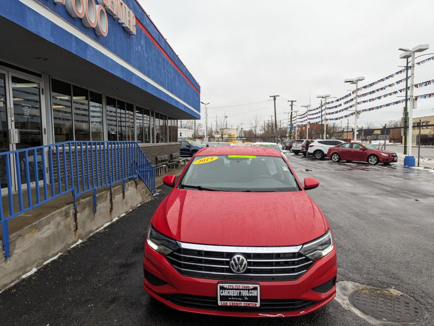 2019 RED Volkswagen Jetta 1.4T SE 8A (3VWC57BU3KM) with an 1.4L L4 DOHC 20V engine, 8A transmission, located at 7600 S Western Ave., Chicago, IL, 60620, (773) 918-3980, 0.000000, 0.000000 - Photo#2